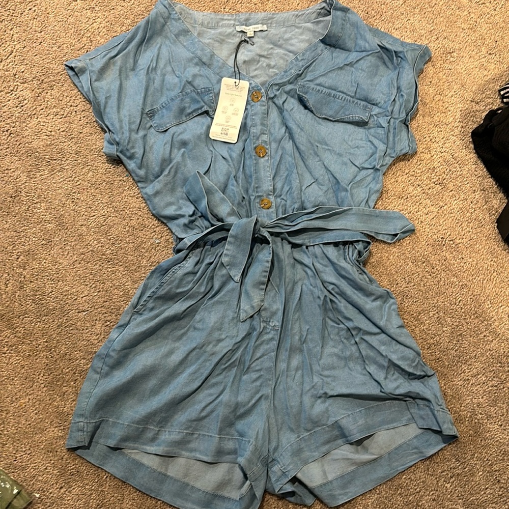 Jean romper. NWT.